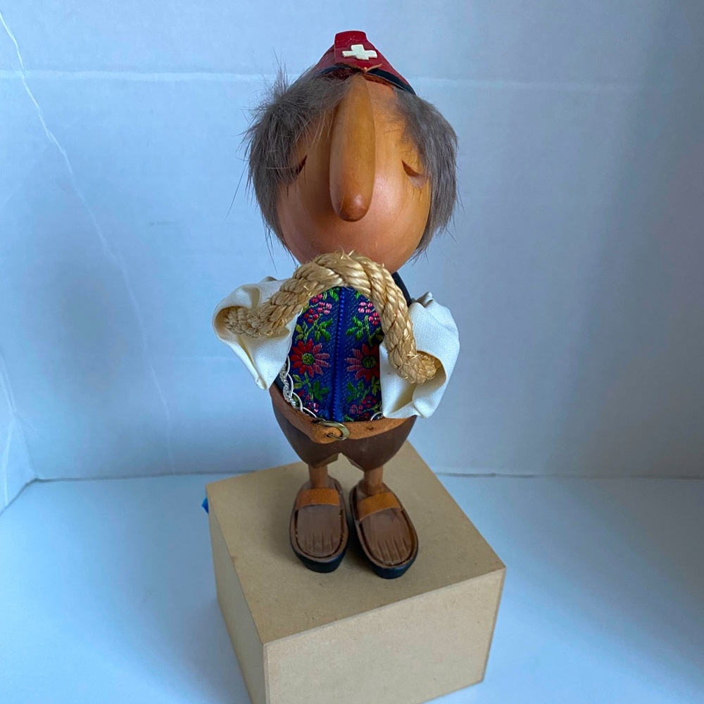 Vintage Casy Boys Casagrande Gesch Wooden Mountain Climbing Man Figurine 8” Tall